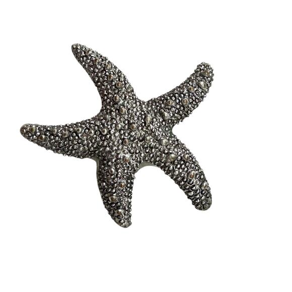 Silvertone Textured Starfish Pendant Statement 2 Inch Beachy Coastal - Picture 2 of 6